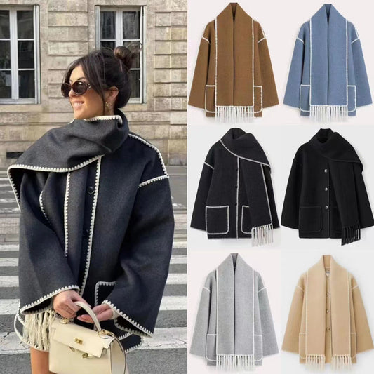 Manteau en laine avec écharpe